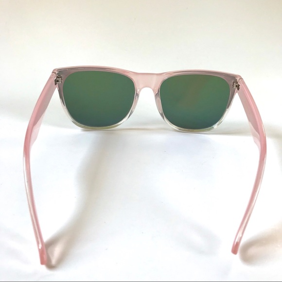 Sunglasses - Picture 6 of 7